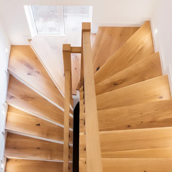 Sigg Holzbau | Schreinerei Treppen